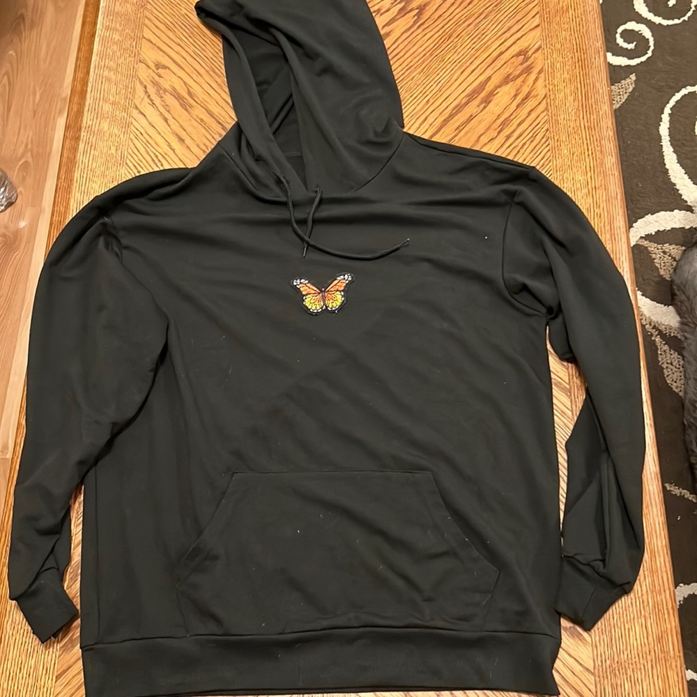 Cute butterfly black lightweight hoodie sweatshirt size M